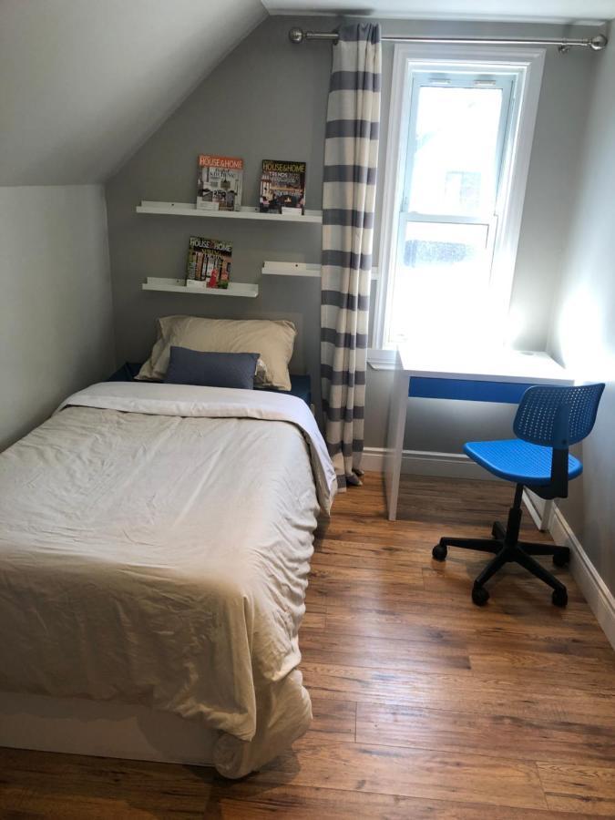 Entire Detached 3-Bedrooms Cute Home In Cornwall Area מראה חיצוני תמונה