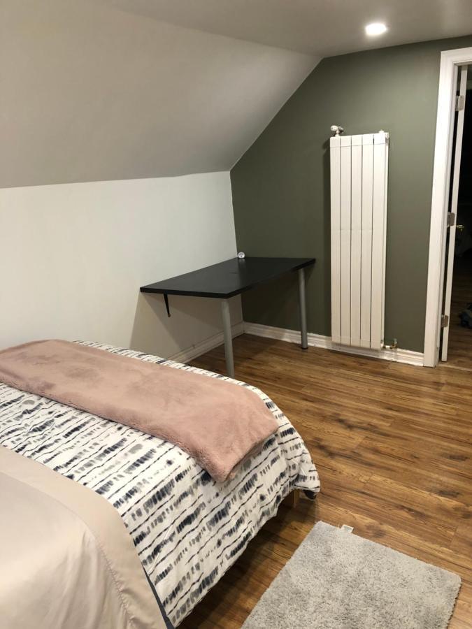 Entire Detached 3-Bedrooms Cute Home In Cornwall Area מראה חיצוני תמונה