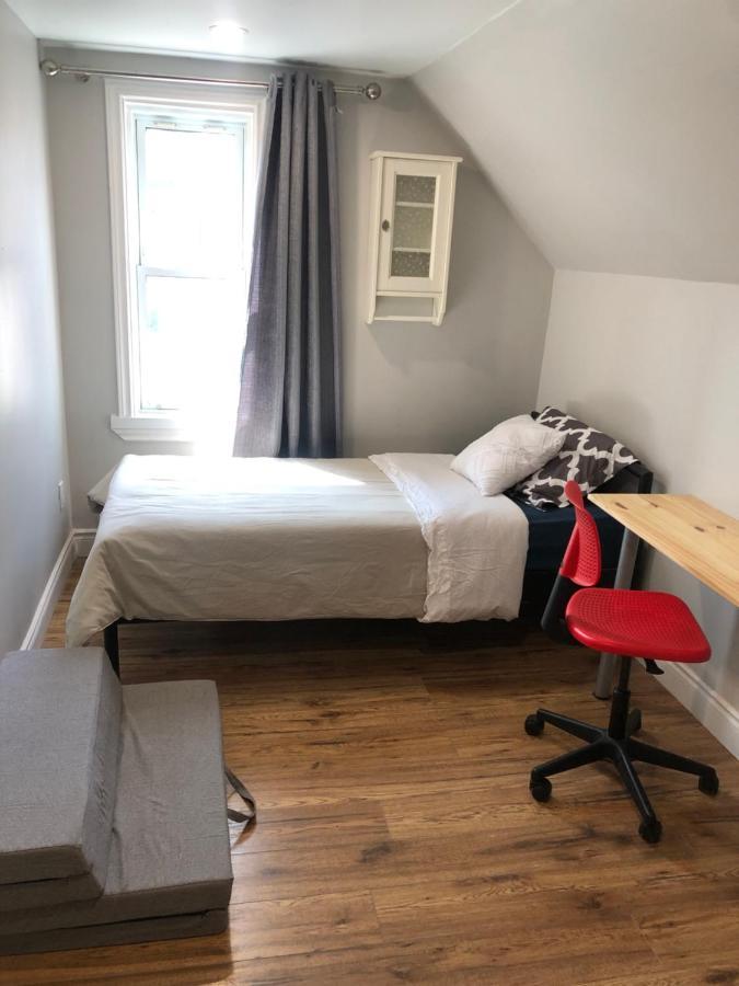 Entire Detached 3-Bedrooms Cute Home In Cornwall Area מראה חיצוני תמונה